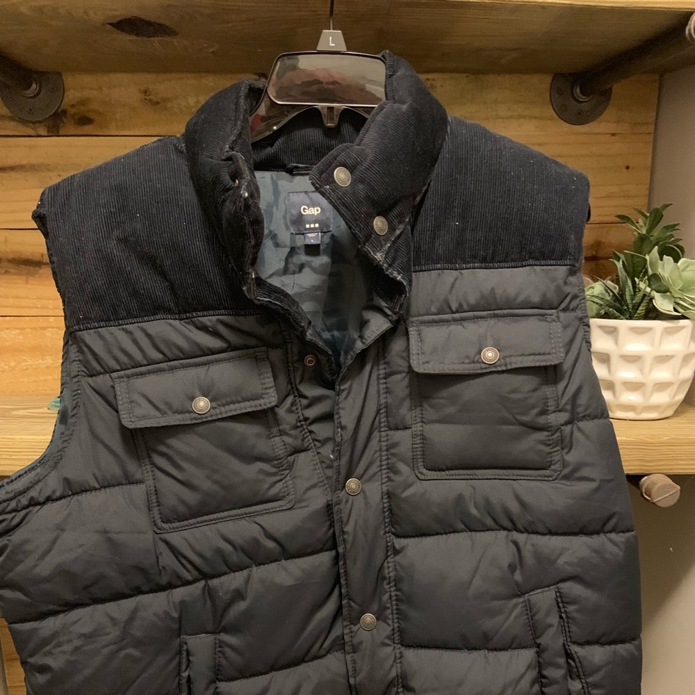 Retro Gap Puffer Vest